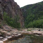 Водопады реки Милоградовка, Путешественник